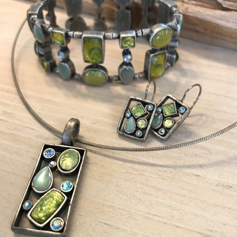 Lia Sophia Necklace Bracelet & Earrings Set - Picture 8 of 10